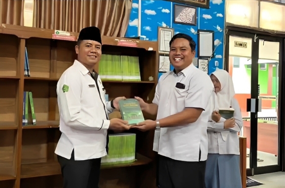 gambar info